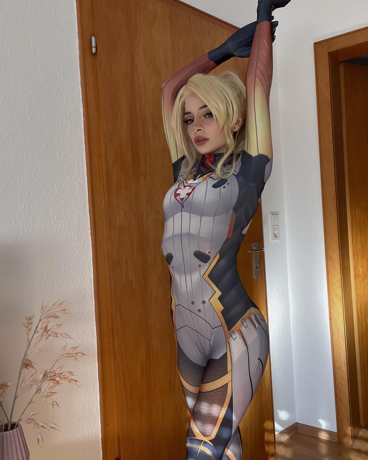 cata.leyah instagram image archive image