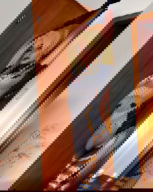 cata.leyah image ~ Altpins