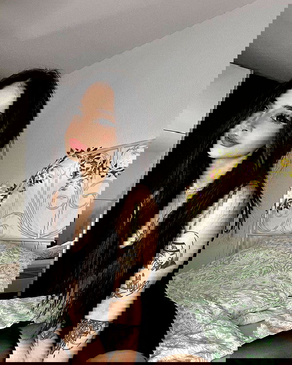 cata.leyah image ~ Altpins