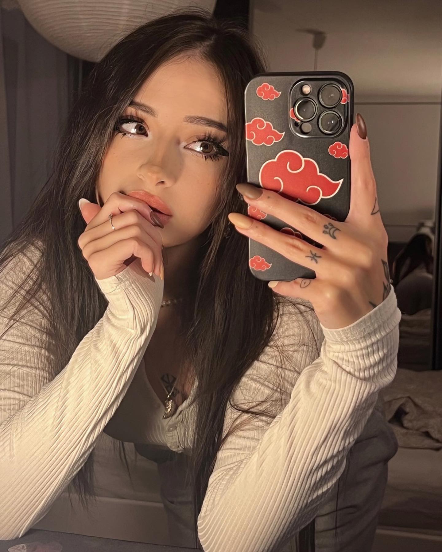 cata.leyah instagram image archive image