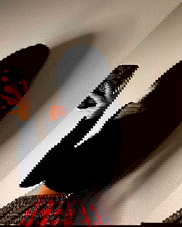 cata.leyah image ~ Altpins