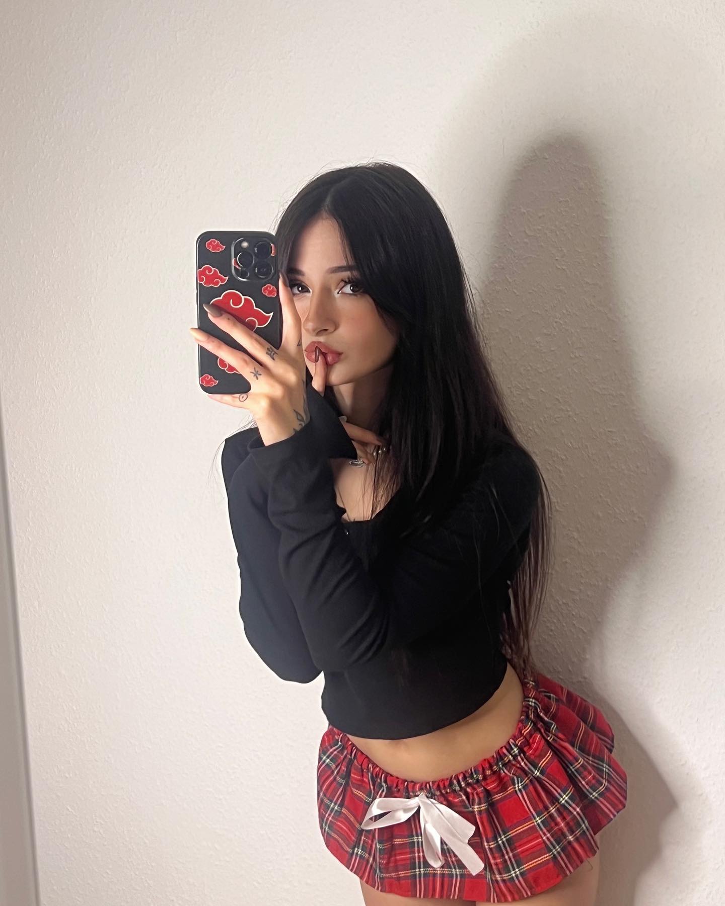 cata.leyah instagram image archive image