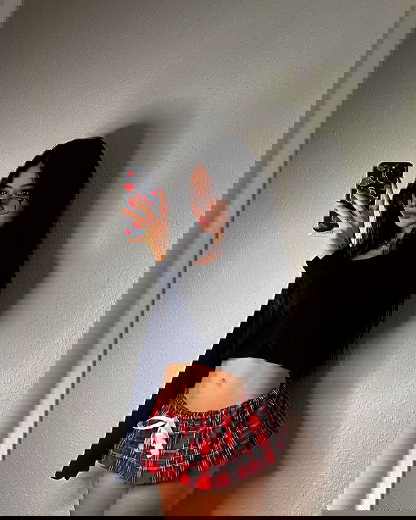 cata.leyah image ~ Altpins