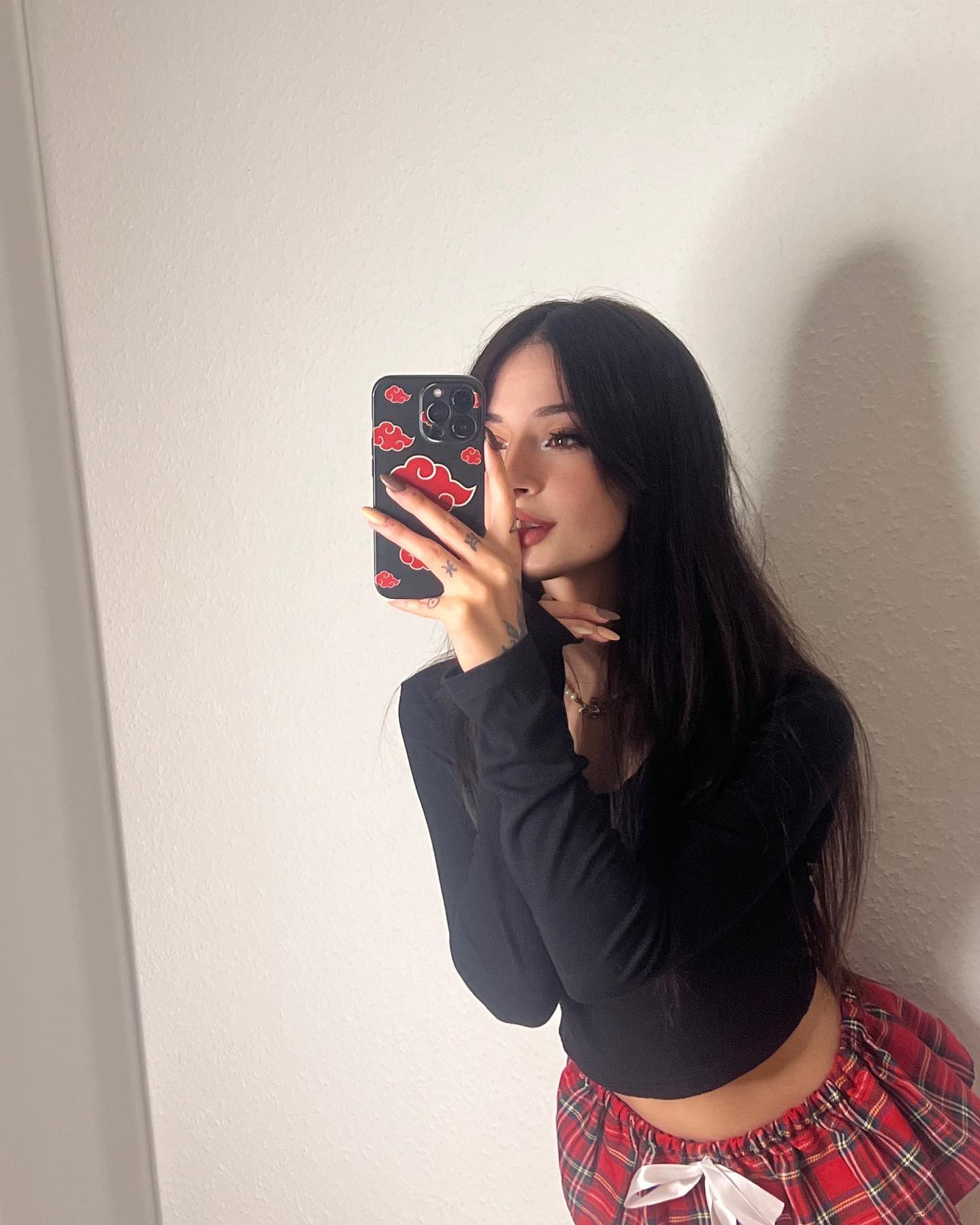 cata.leyah instagram image archive image