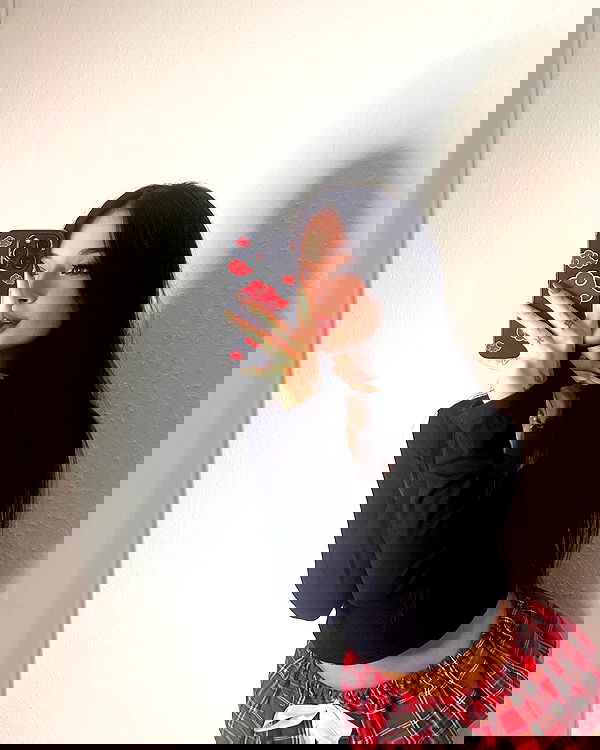 cata.leyah image ~ Altpins