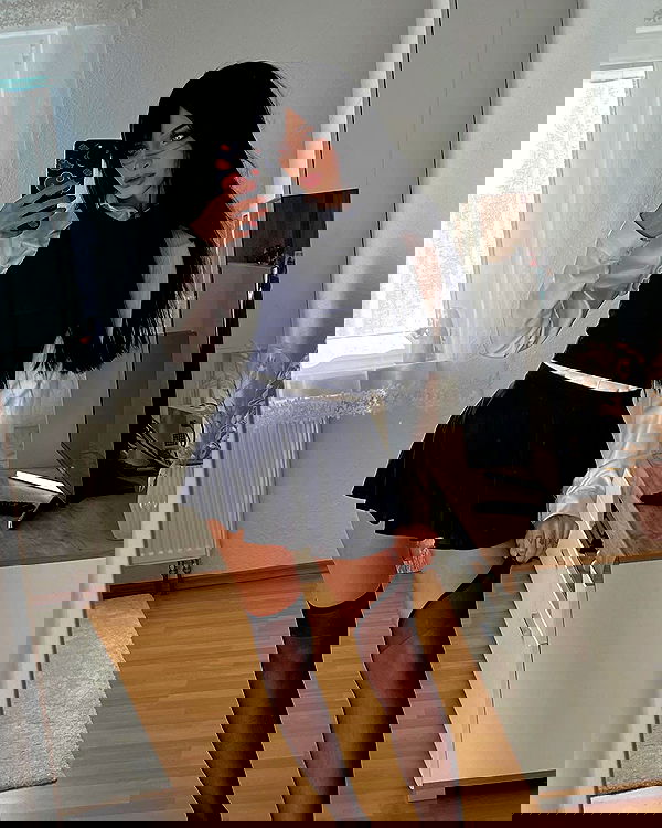 cata.leyah image ~ Altpins