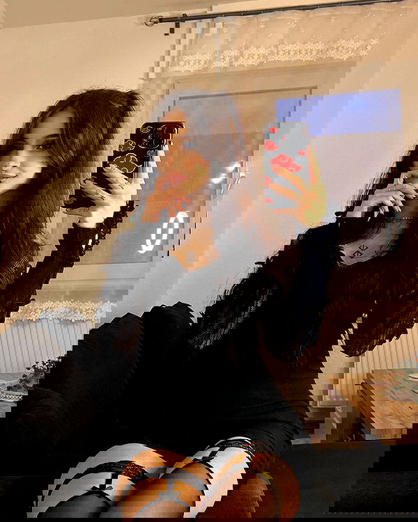 cata.leyah image ~ Altpins