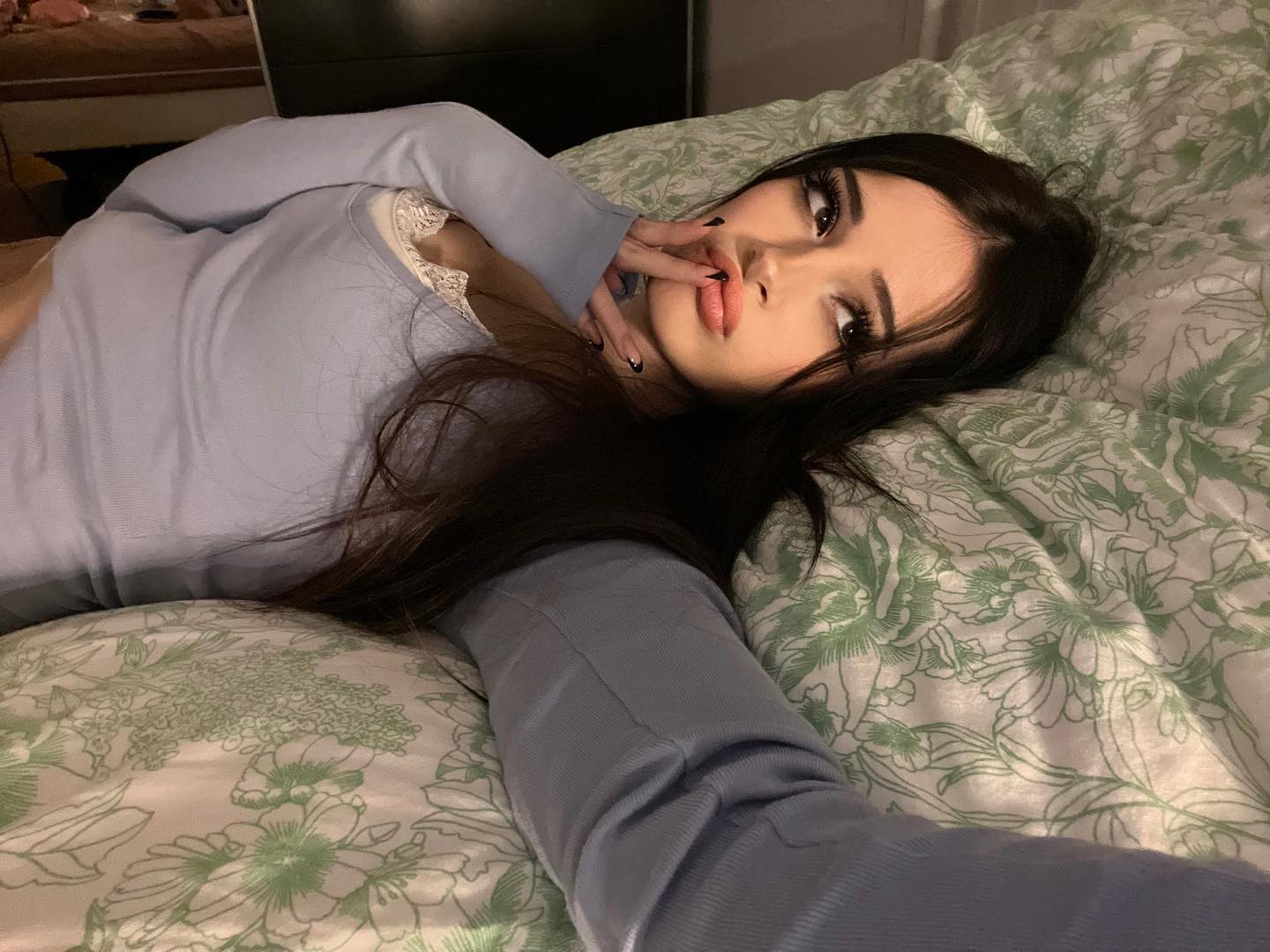 cata.leyah instagram image archive image