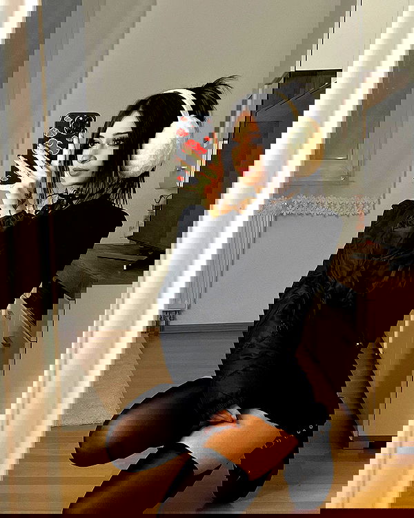 cata.leyah image ~ Altpins