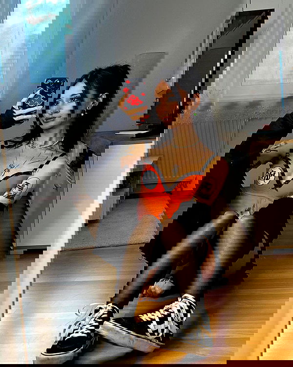 cata.leyah image ~ Altpins