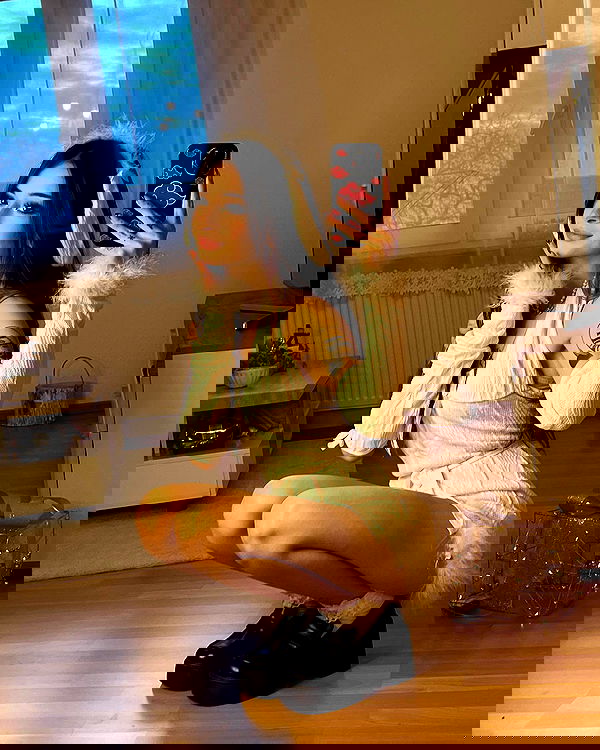 cata.leyah image ~ Altpins