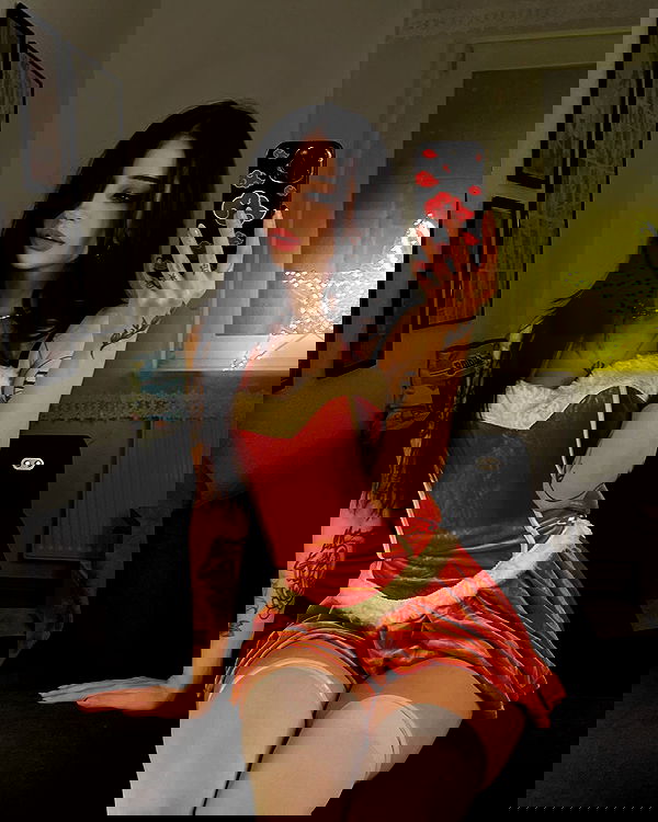 cata.leyah image ~ Altpins