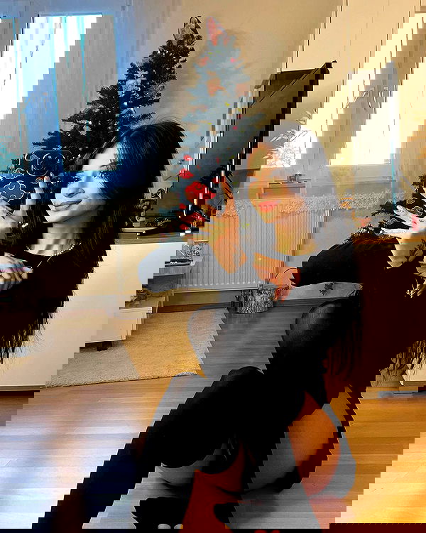 cata.leyah image ~ Altpins