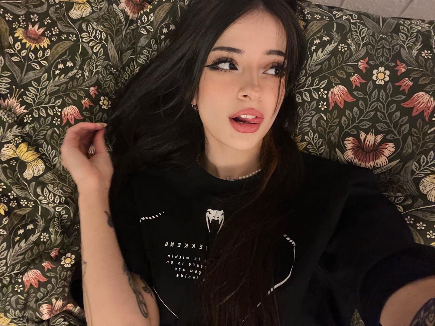 cata.leyah instagram image archive image