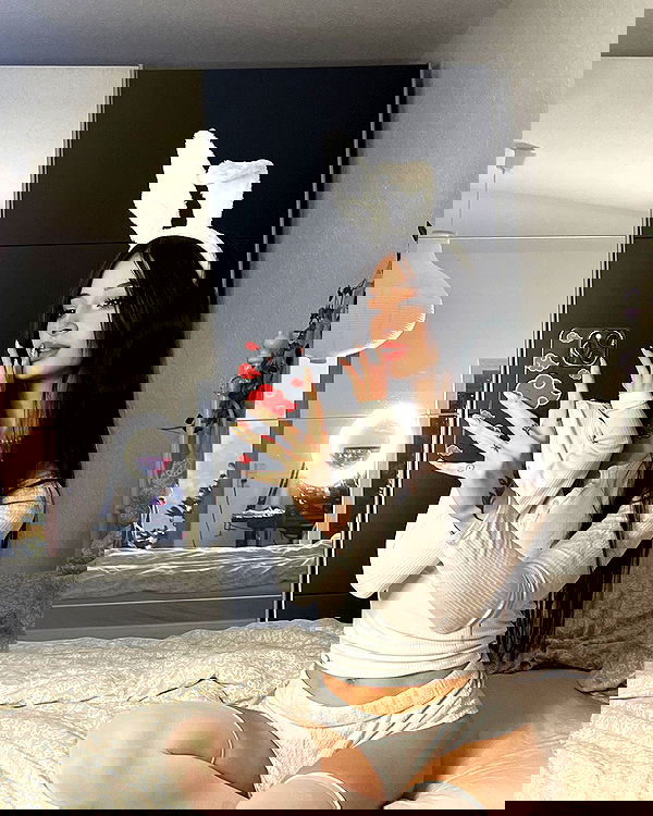 cata.leyah image ~ Altpins