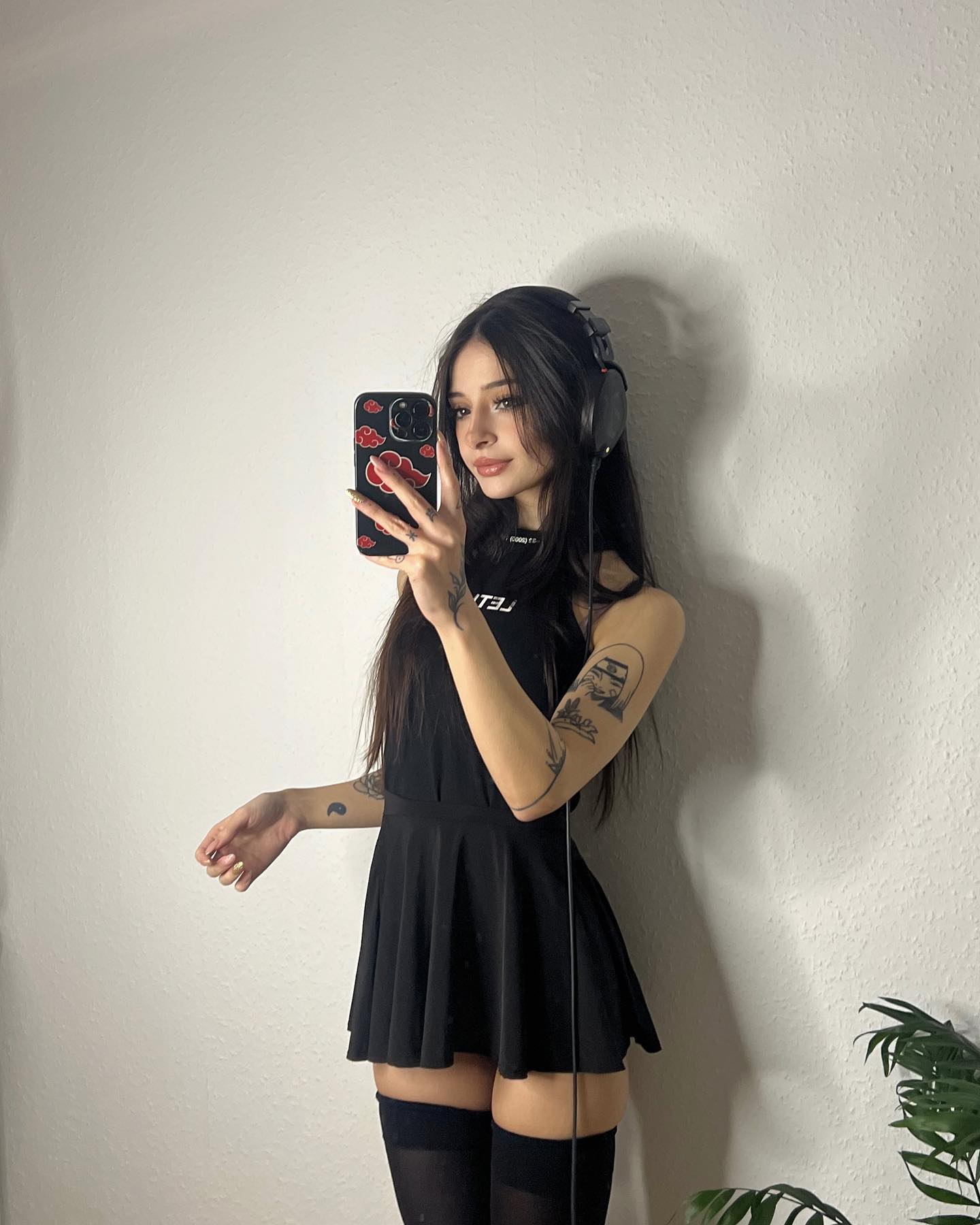 cata.leyah instagram image archive image