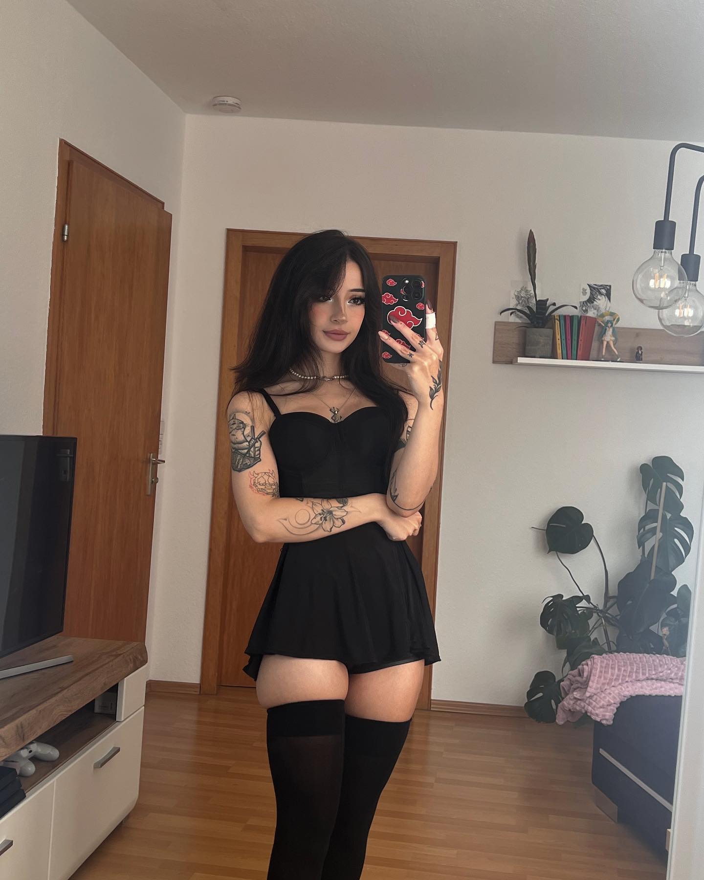 cata.leyah instagram image archive image