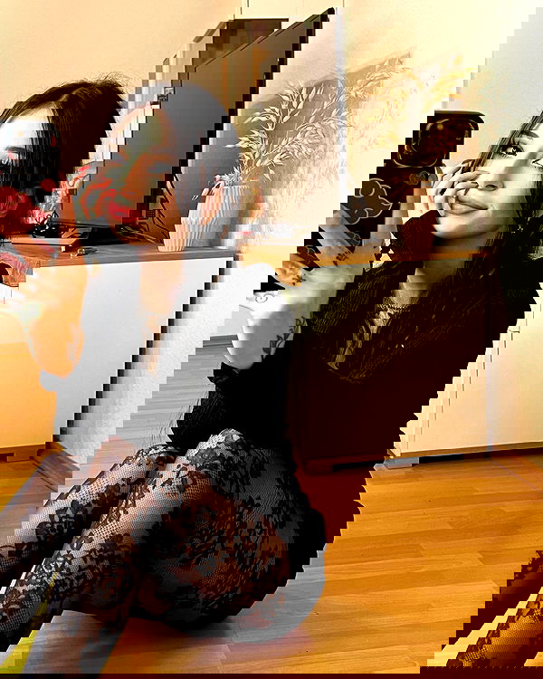 cata.leyah image ~ Altpins