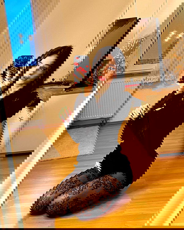 cata.leyah image ~ Altpins