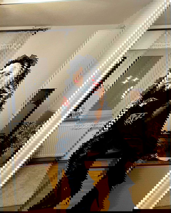 cata.leyah image ~ Altpins