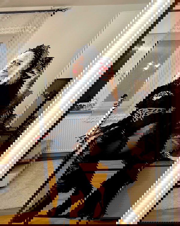 cata.leyah image ~ Altpins