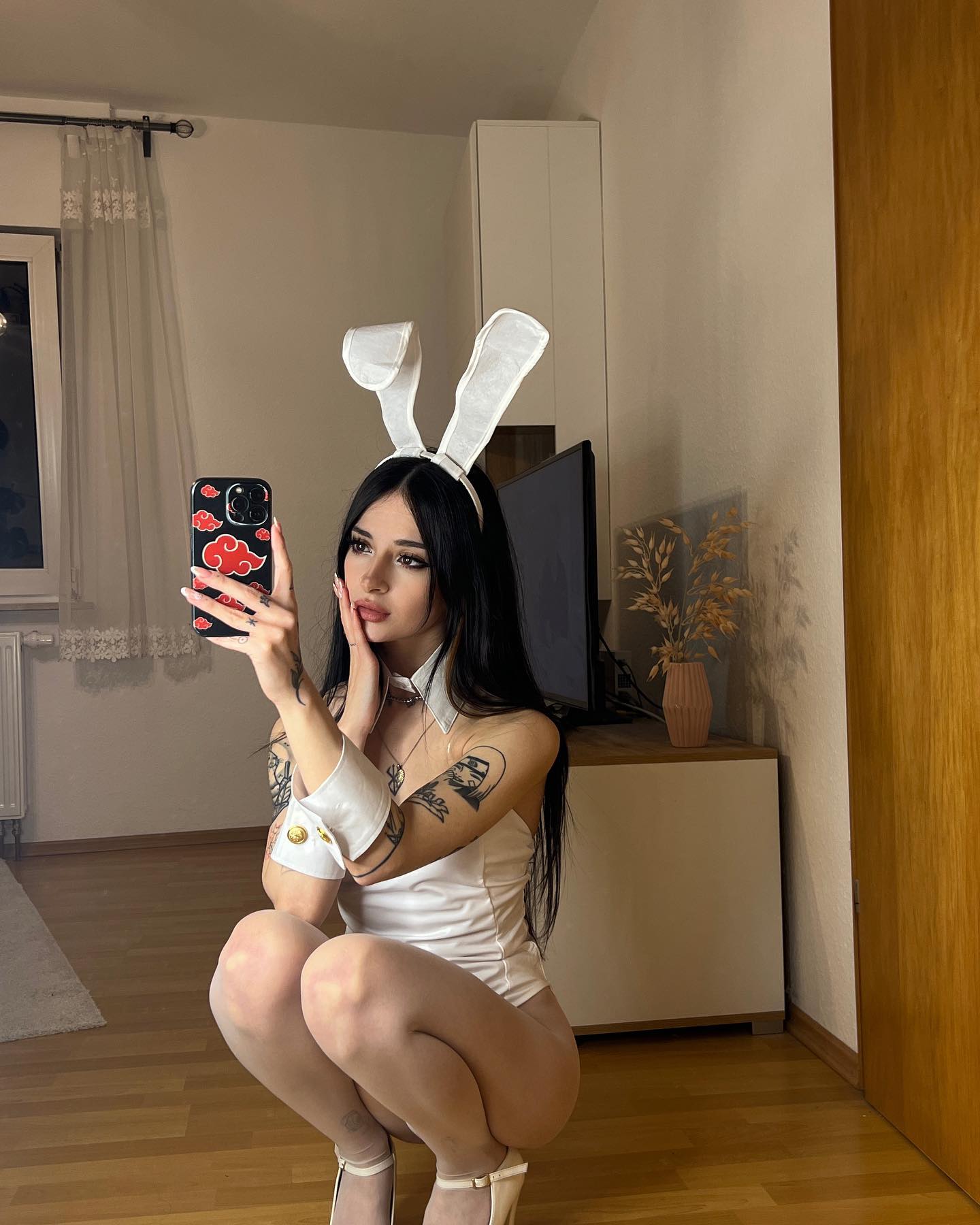 cata.leyah instagram image archive image