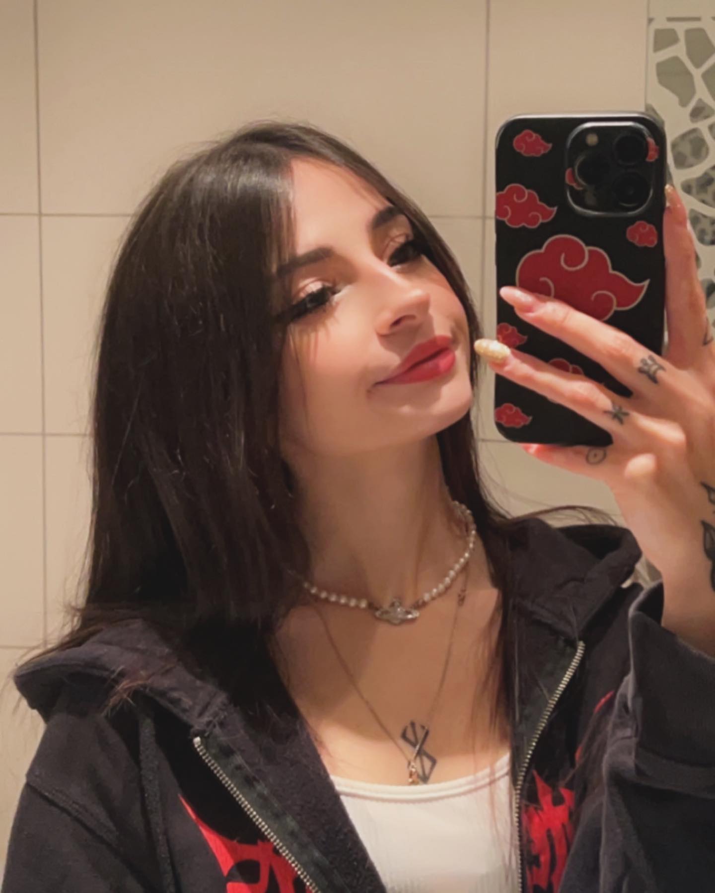 cata.leyah instagram image archive image