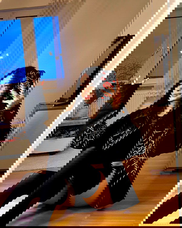 cata.leyah image ~ Altpins