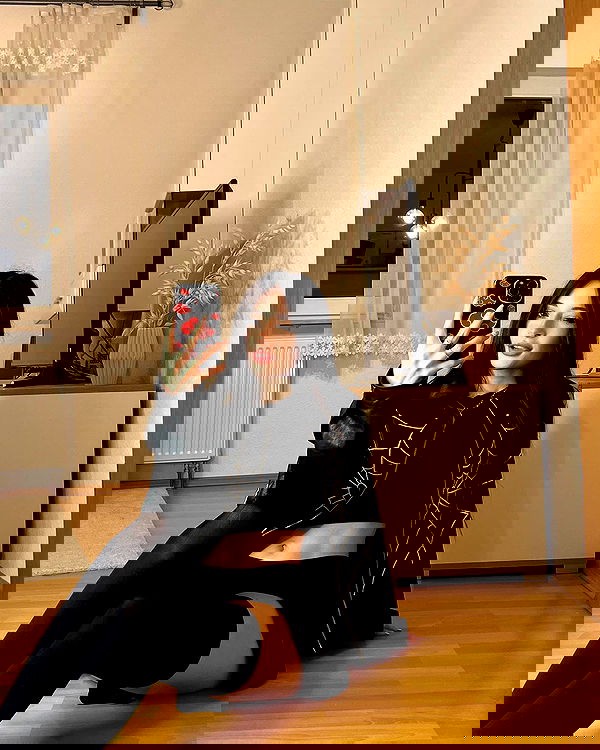 cata.leyah image ~ Altpins