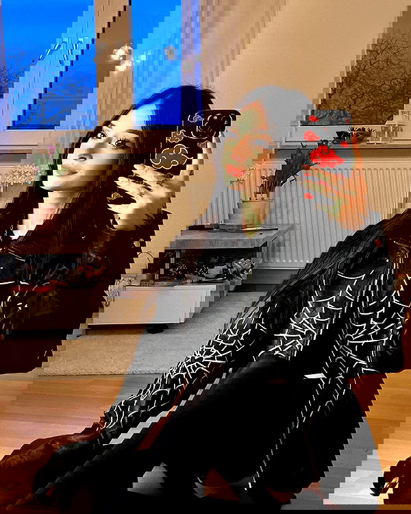 cata.leyah image ~ Altpins