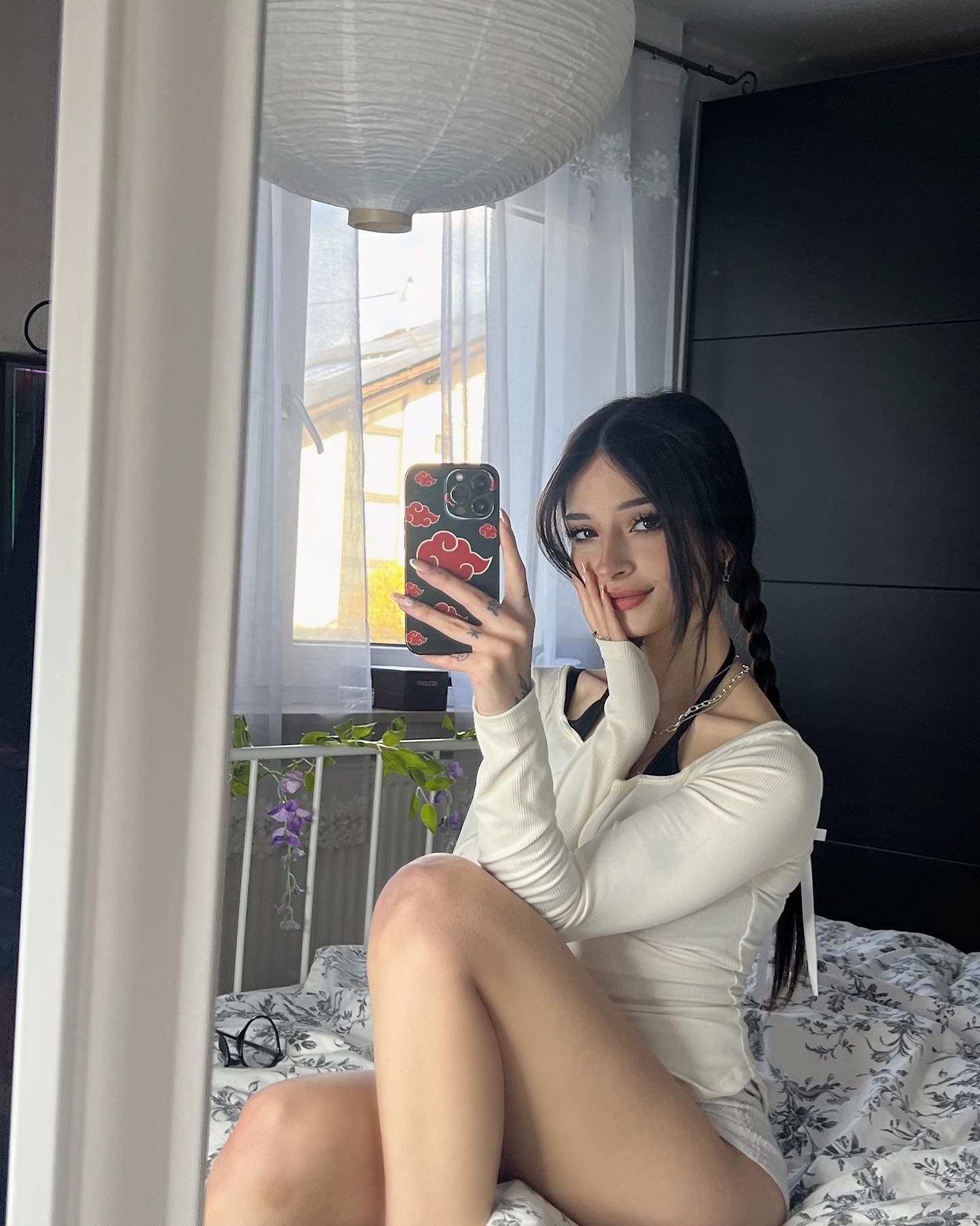 cata.leyah instagram image archive image