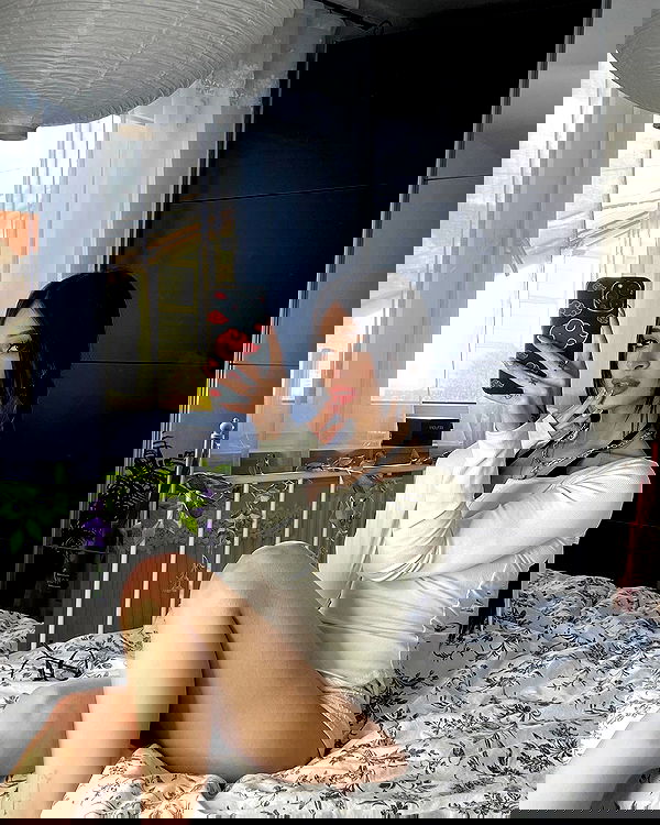 cata.leyah image ~ Altpins