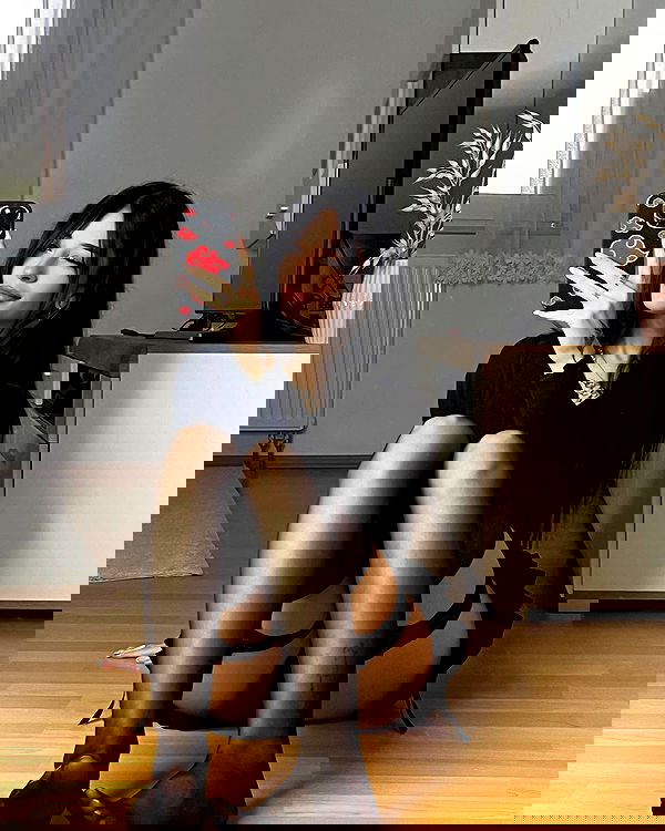 cata.leyah image ~ Altpins