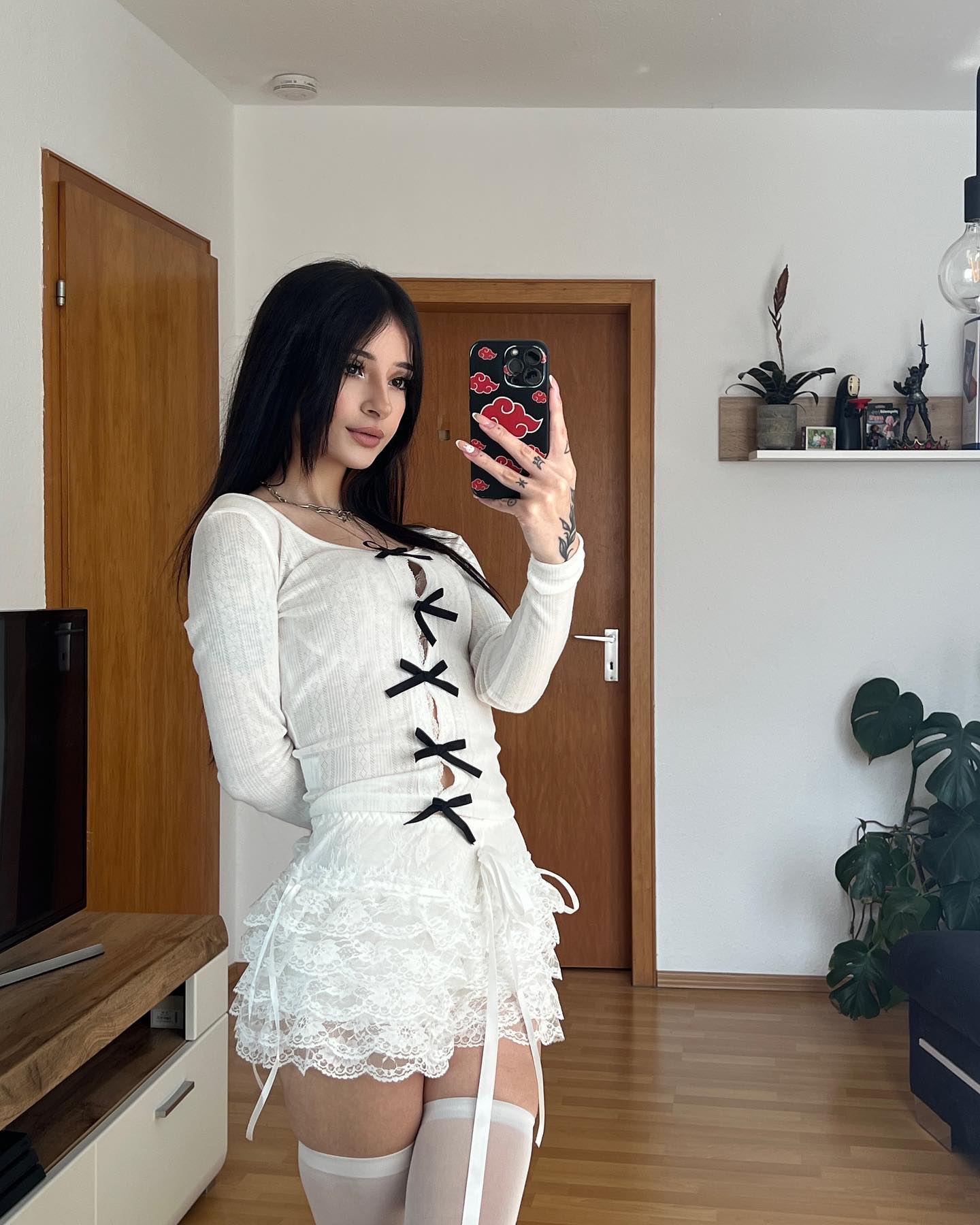 cata.leyah instagram image archive image