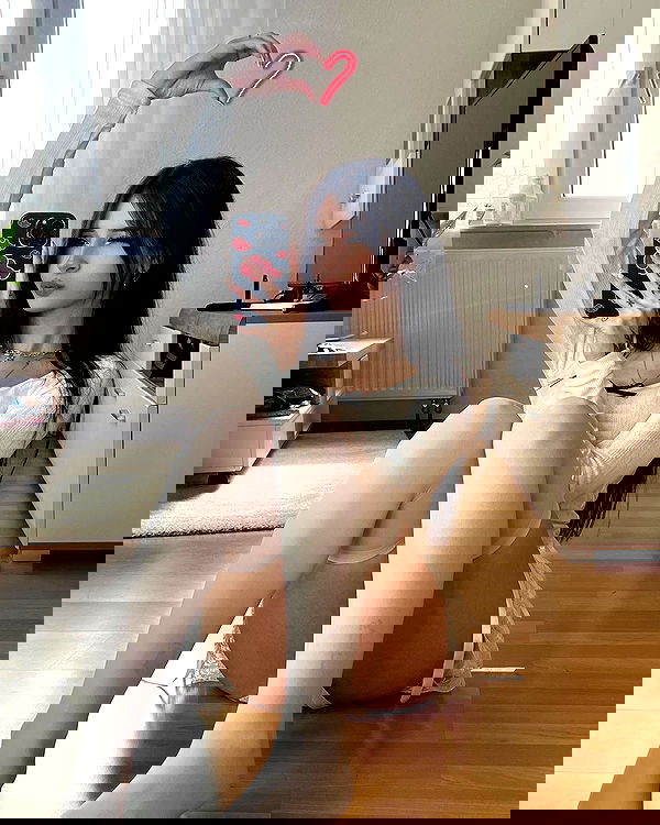 cata.leyah image ~ Altpins