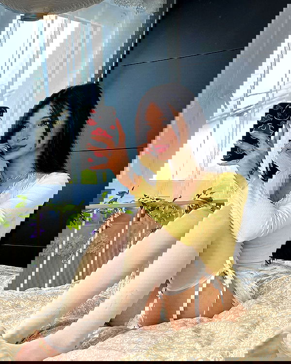 cata.leyah image ~ Altpins