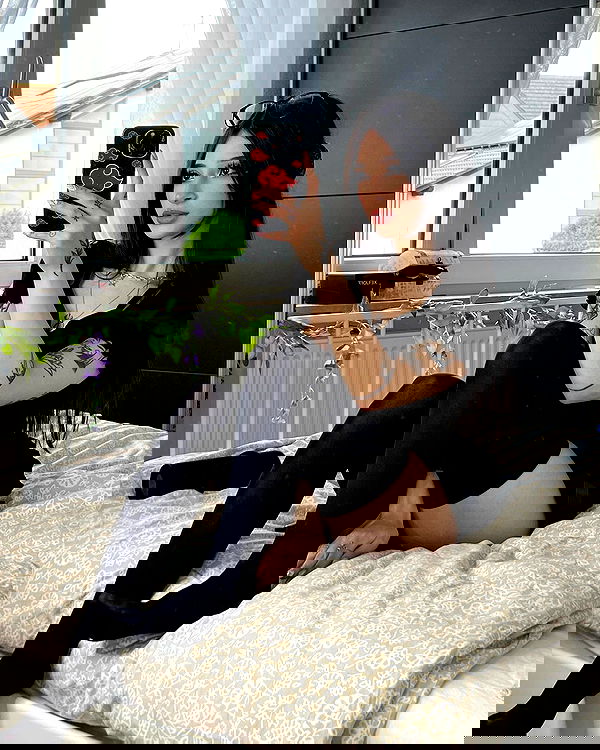 cata.leyah image ~ Altpins