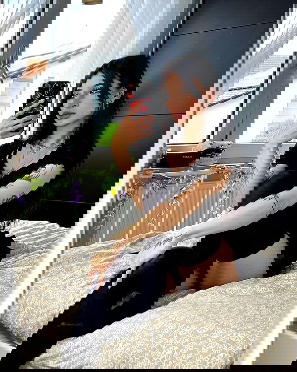 cata.leyah image ~ Altpins