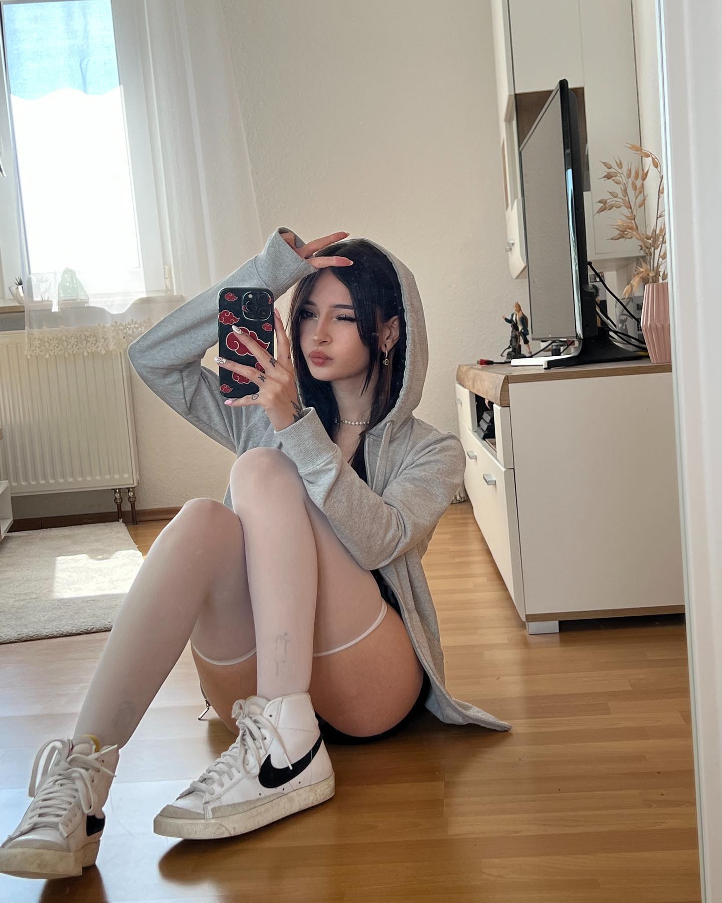 cata.leyah instagram image archive image