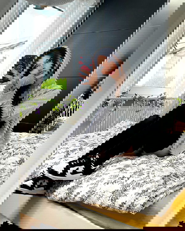 cata.leyah image ~ Altpins