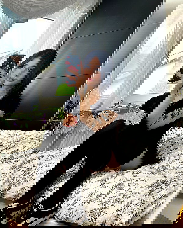 cata.leyah image ~ Altpins