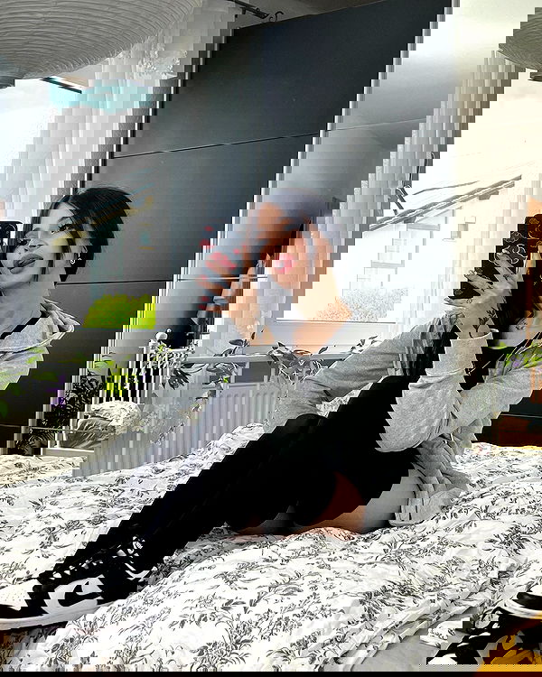 cata.leyah image ~ Altpins