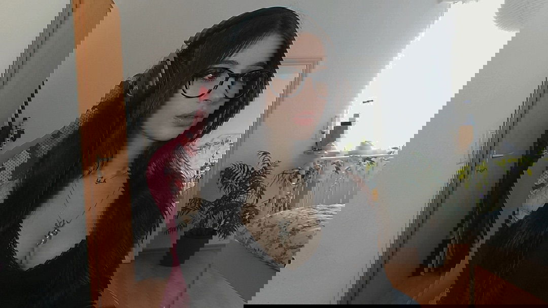 cata.leyah instagram image archive image