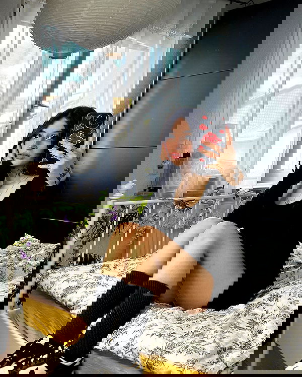 cata.leyah image ~ Altpins