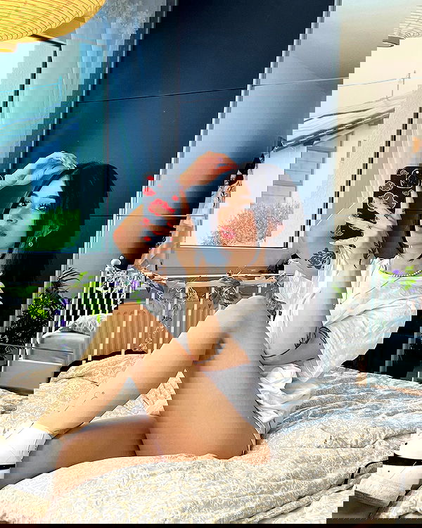 cata.leyah image ~ Altpins