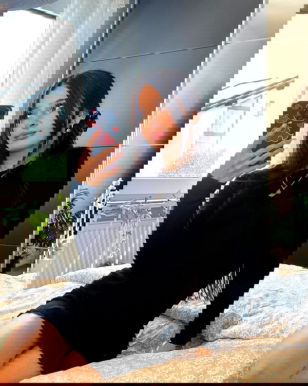 cata.leyah image ~ Altpins