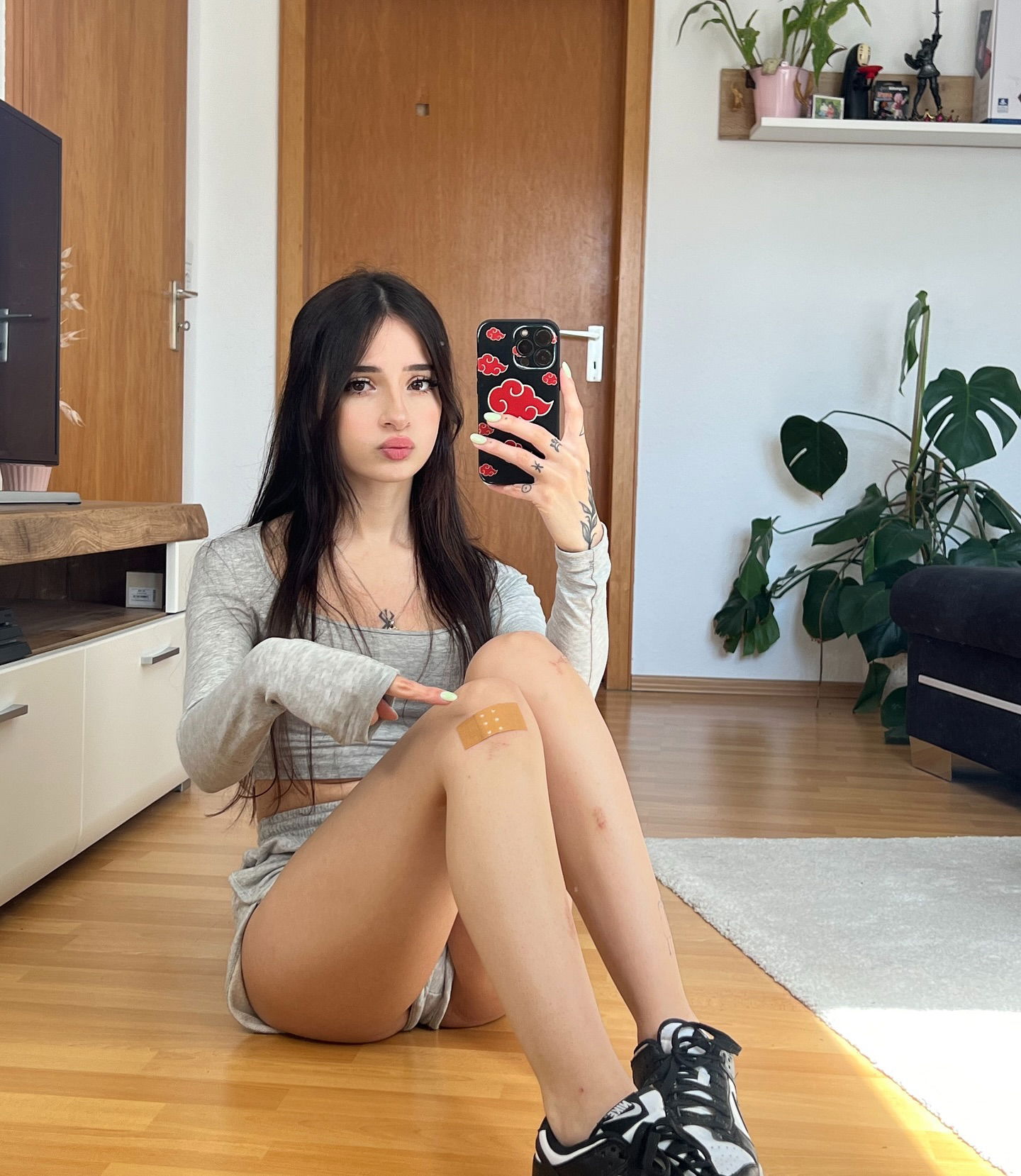 cata.leyah instagram image archive image