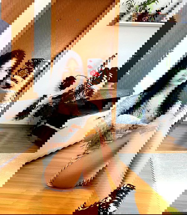 cata.leyah image ~ Altpins