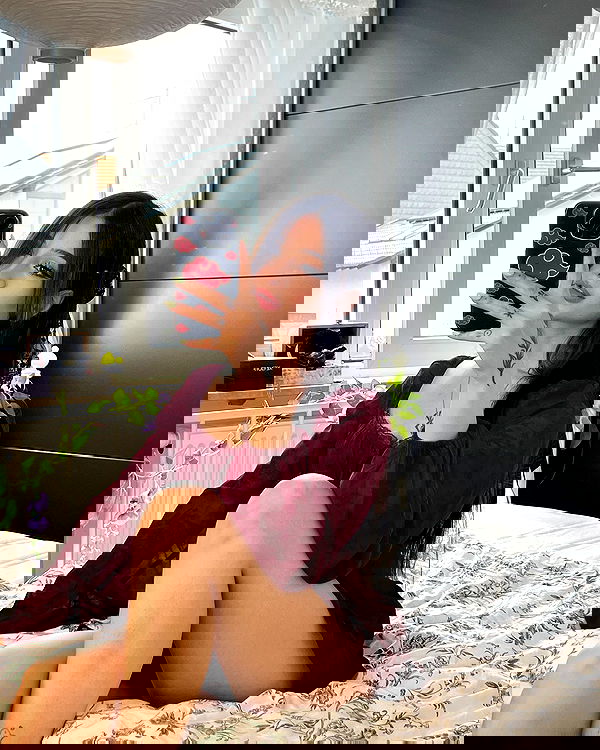 cata.leyah image ~ Altpins