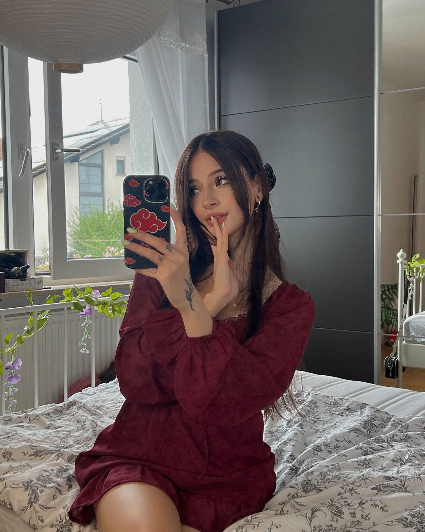 cata.leyah instagram image archive image